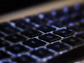 Tendências globais em cyber resilience que estarão no palco do IT Summit 22 Tecnologia teclado